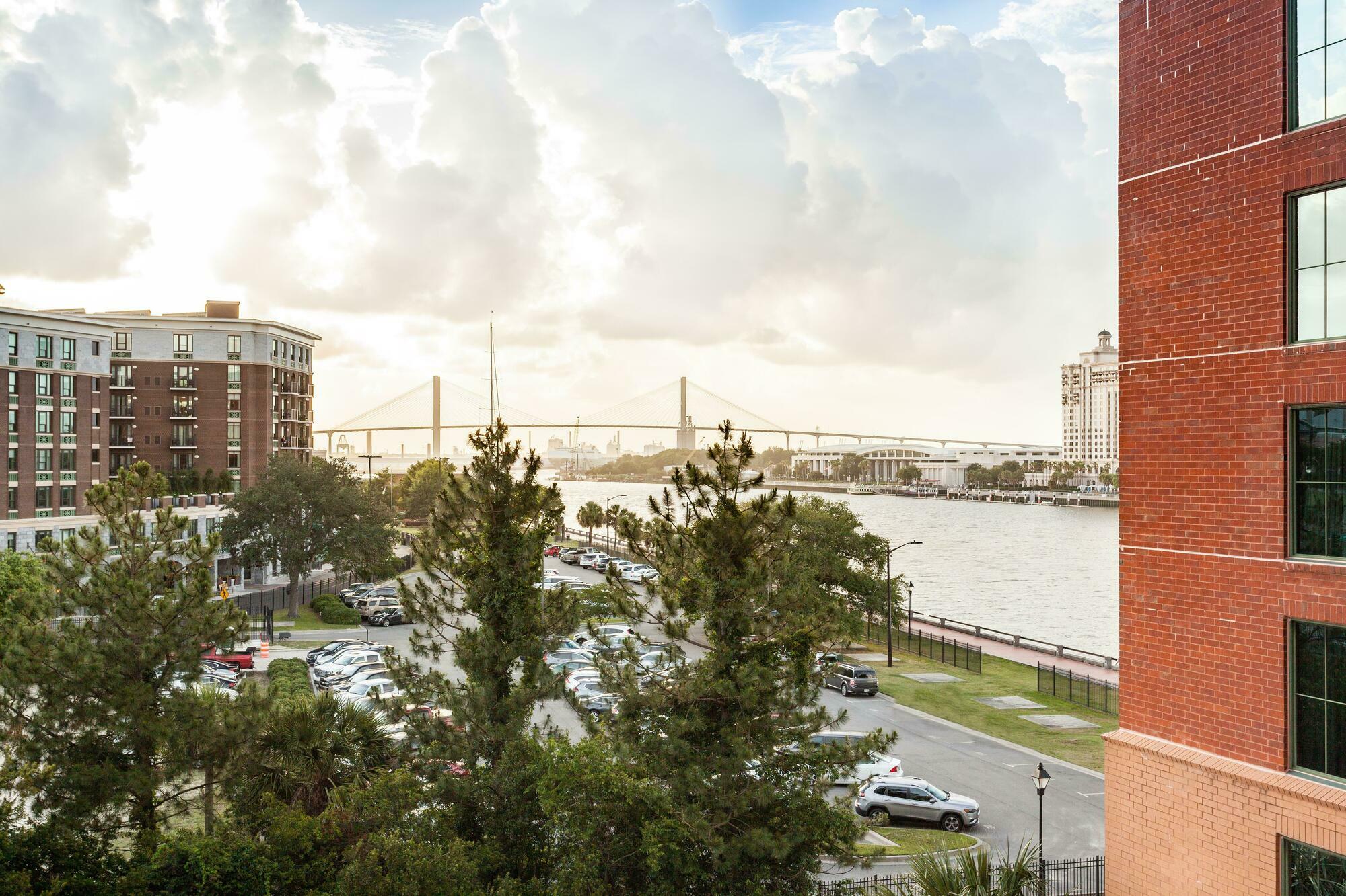 Marriott Savannah Riverfront Exterior foto